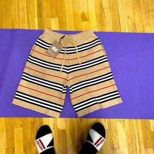 Burberry short